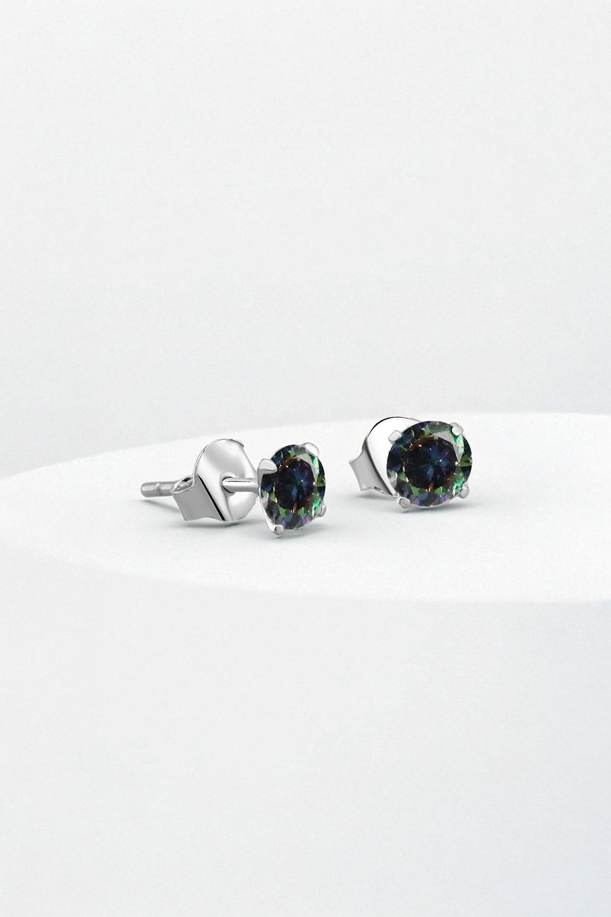 Gümüş 925 Ayar 3 mm Premium Star Kesim Zirkon Taşlı Mitik Topaz Çivili Küpe