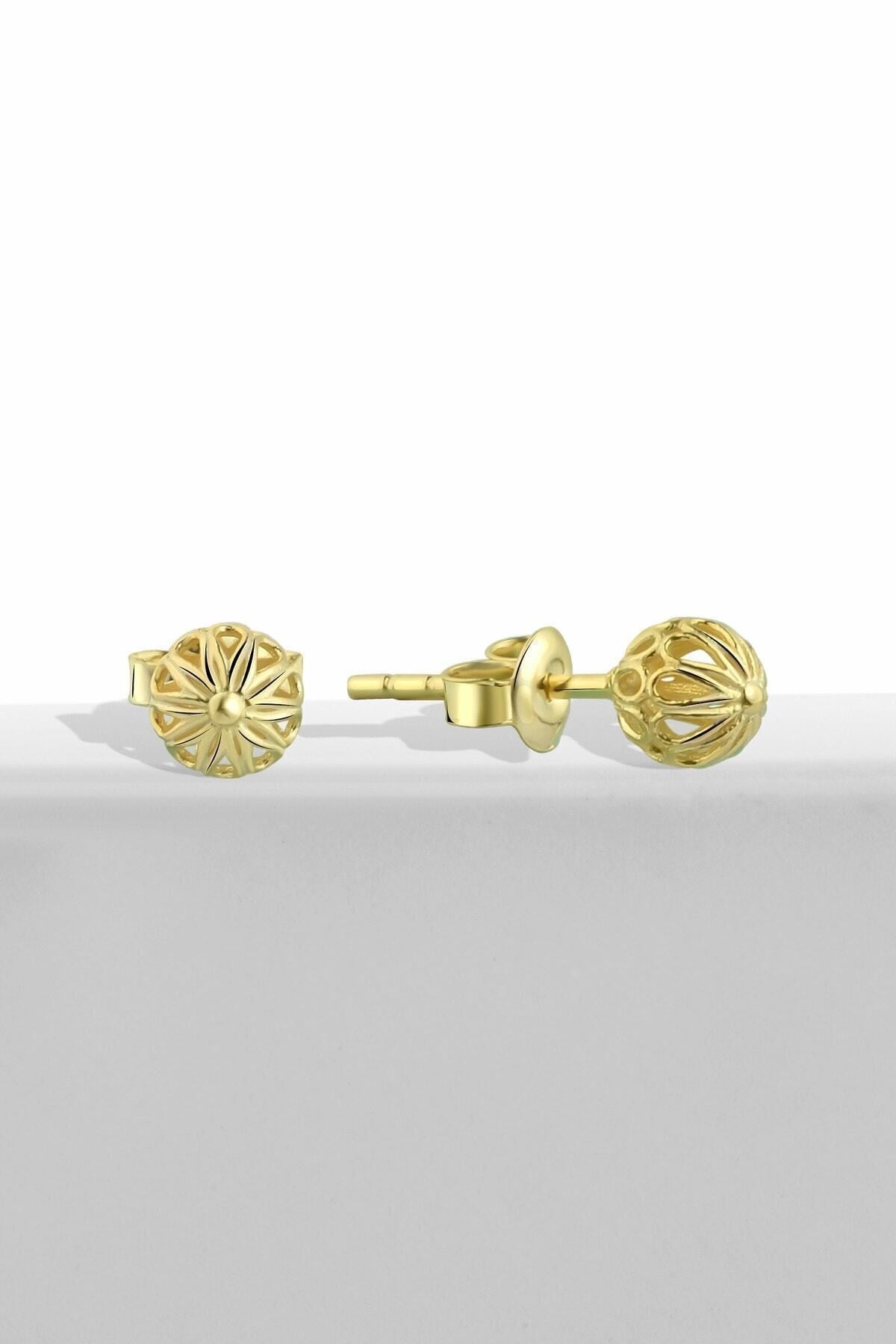 Gümüş 925 Ayar 5 Mm Çiçek Model Füzyon Çivili Top Gold Küpe