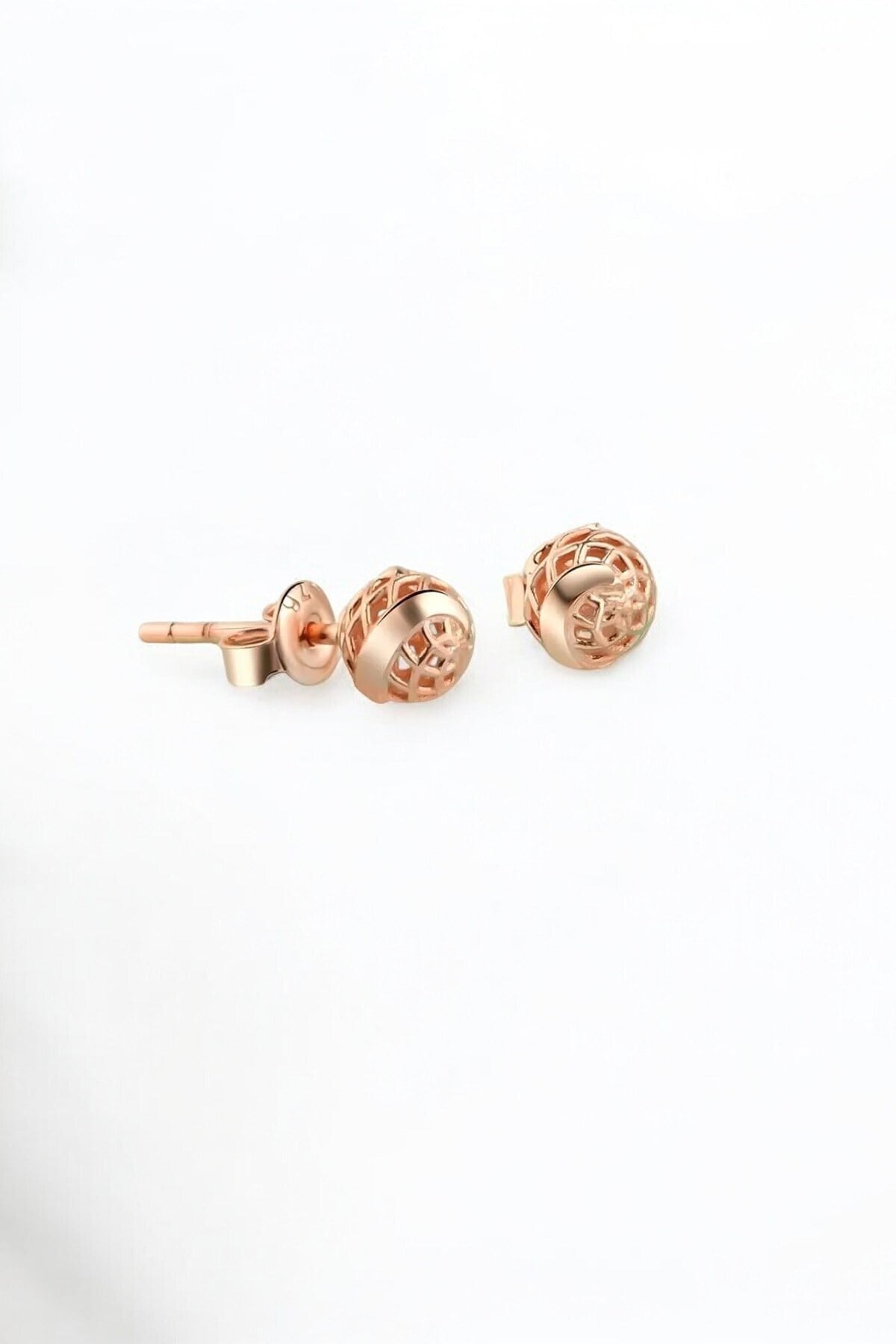 Gümüş 925 Ayar 5 Mm Pervane Model Füzyon Çivili Top Rose Küpe