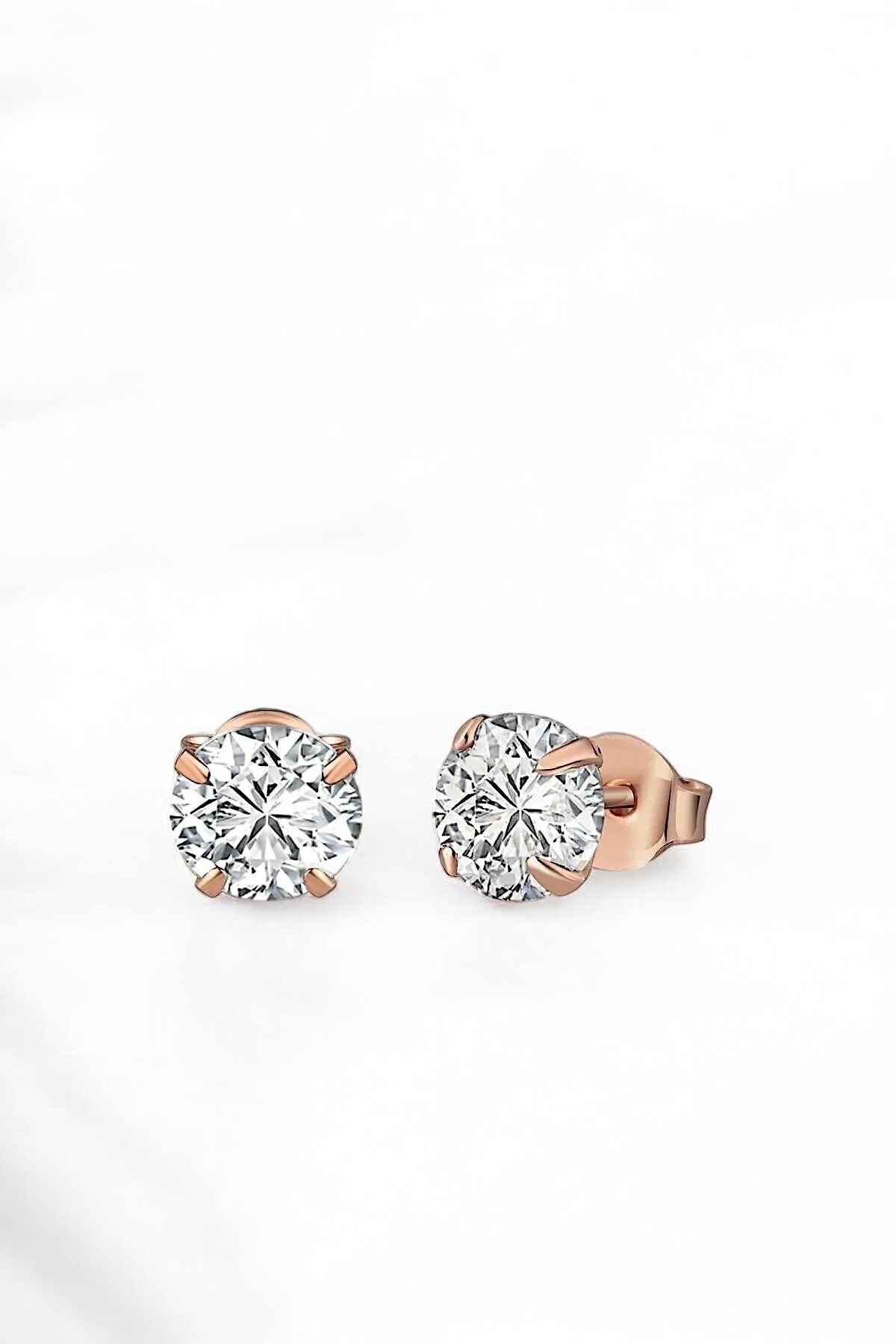 Gümüş 925 Ayar 6 mm Premium Star Kesim Zirkon Taşlı Çivili Rose Küpe