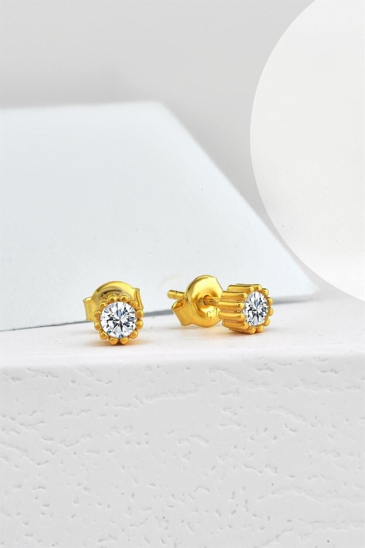 Gümüş 925 Ayar Tek Taş Gold Renkli Çivi Küpe