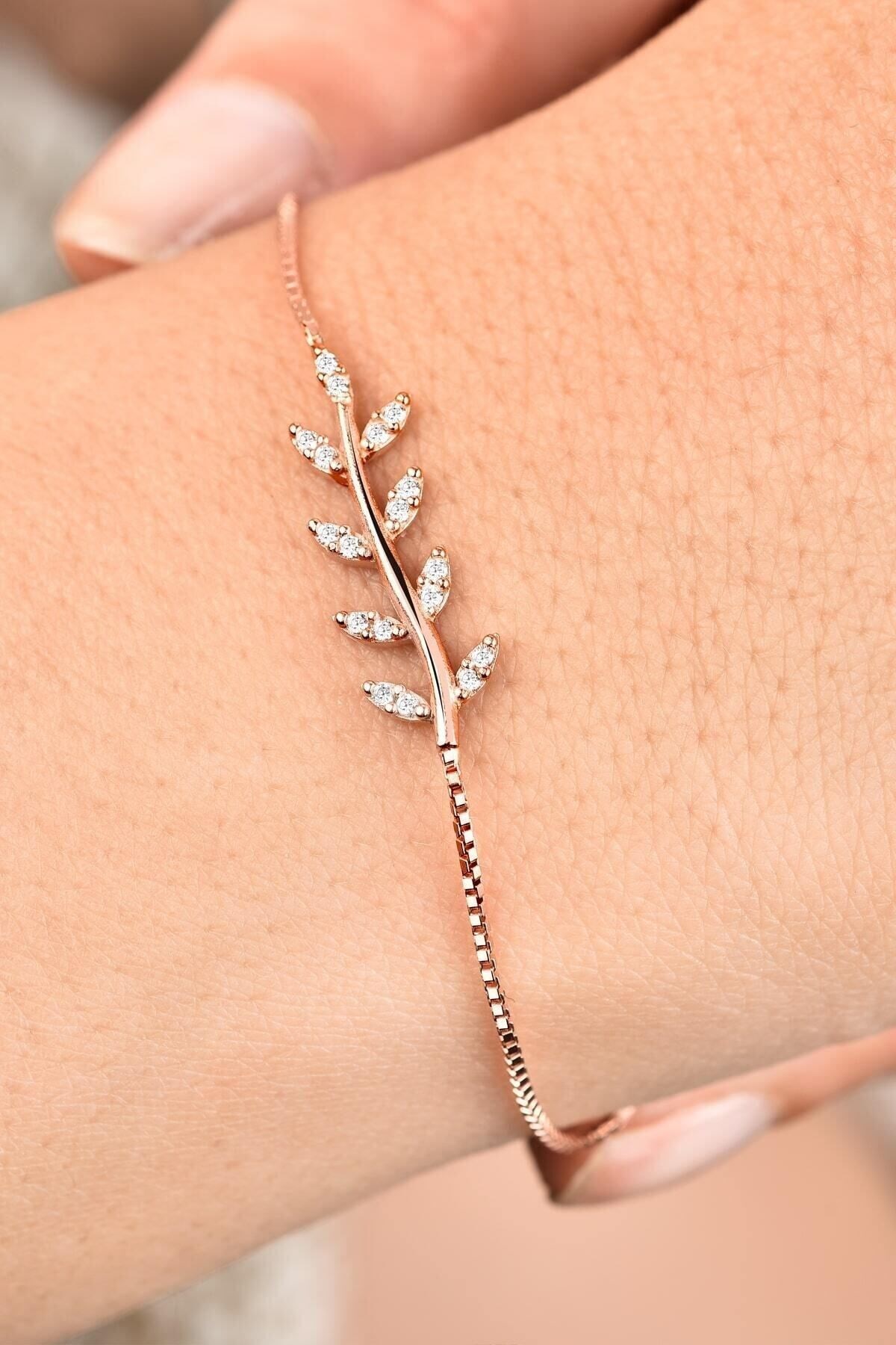 Gümüş 925 Ayar Yaprak Model Zirkon Taşlı Ayarlanabilir Rose Bileklik