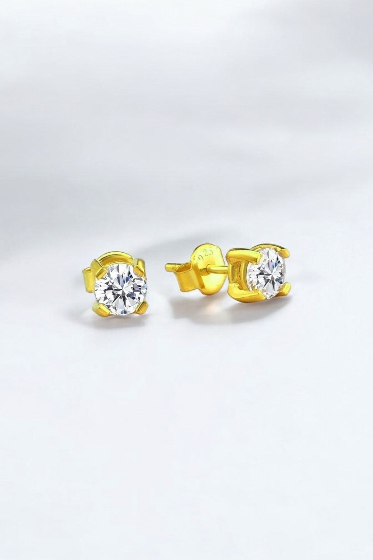 Gümüş 925 Ayar Zirkon 5 Mm Özel Tasarım Tek Taş Pırlanta Montür Gold Küpe