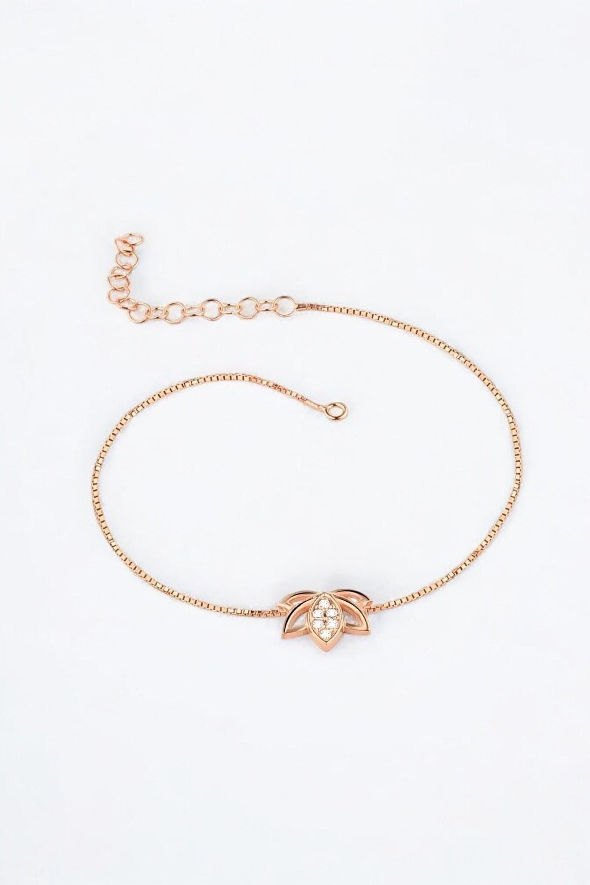 Gümüş 925 Ayar Zirkon Taşlı Lotus Çiçeği Ayarlanabilir Bileklik