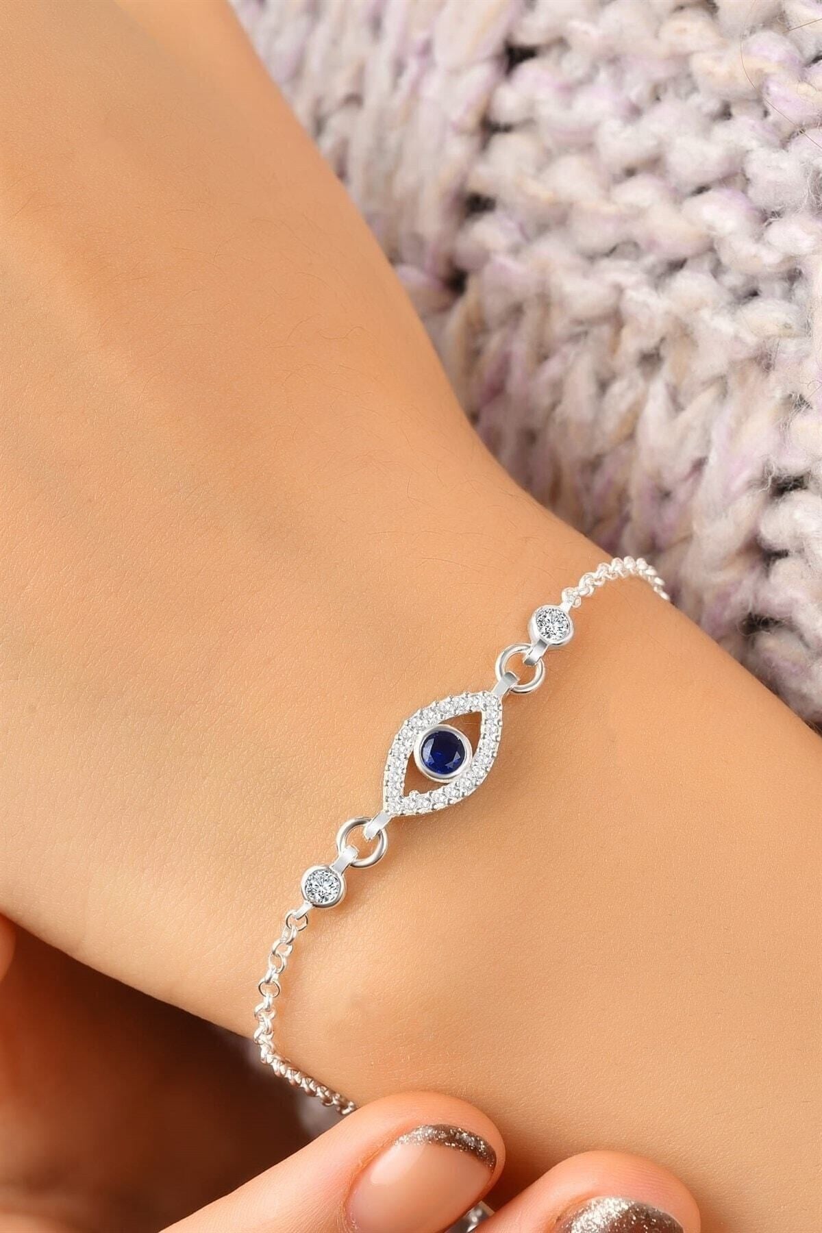 Gümüş 925 Ayar Zirkon Taşlı Nazar Model Gümüş Bileklik