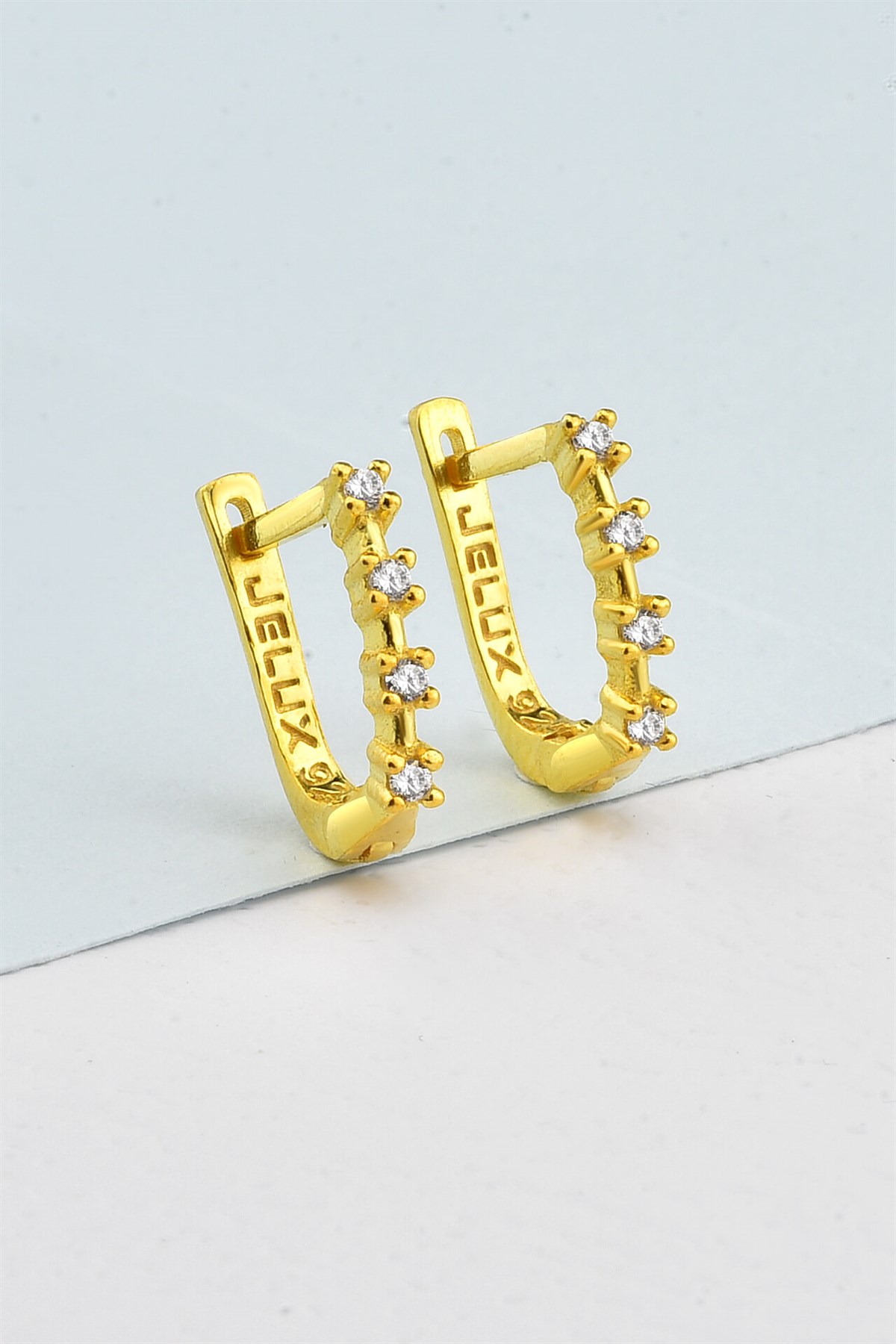 Sıralı Zirkon Taşlı Minimalist Gold Renkli Gümüş Küpe