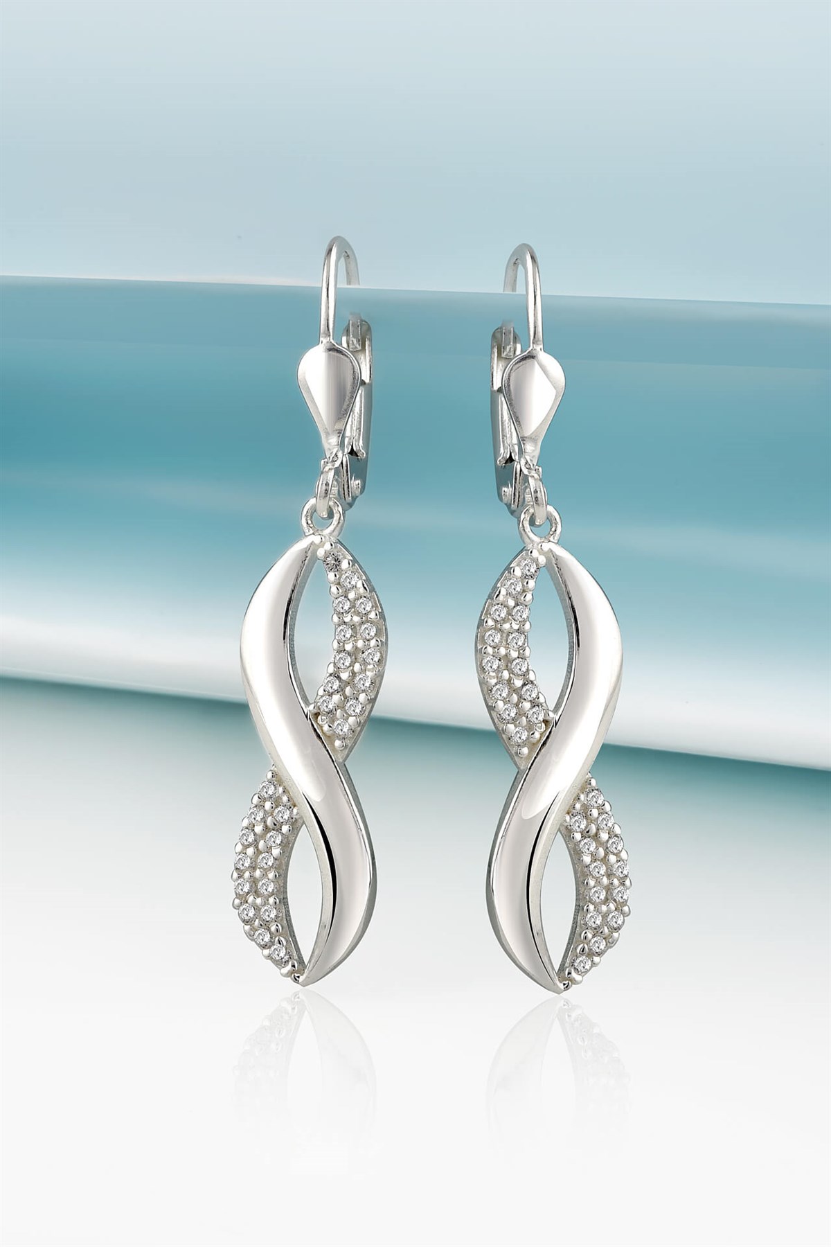 Sonsuzluk Model Zirkon Taşlı Sallantılı Gümüş Küpe