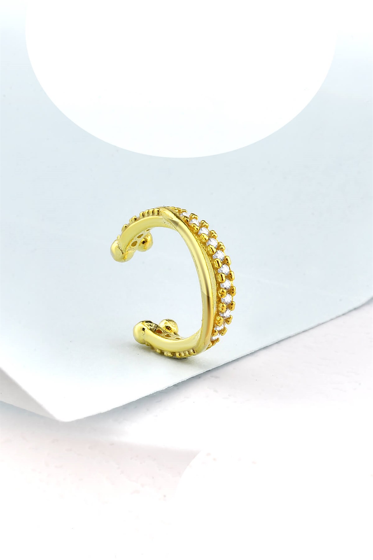 Zirkon Taşlı Yarım Tur Kıkırdak Gold Renkli Gümüş Küpe