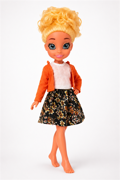 Laura Cool Girl 45 cm Sesli ve Şarkı Söyleyen Oyuncak Bebek
