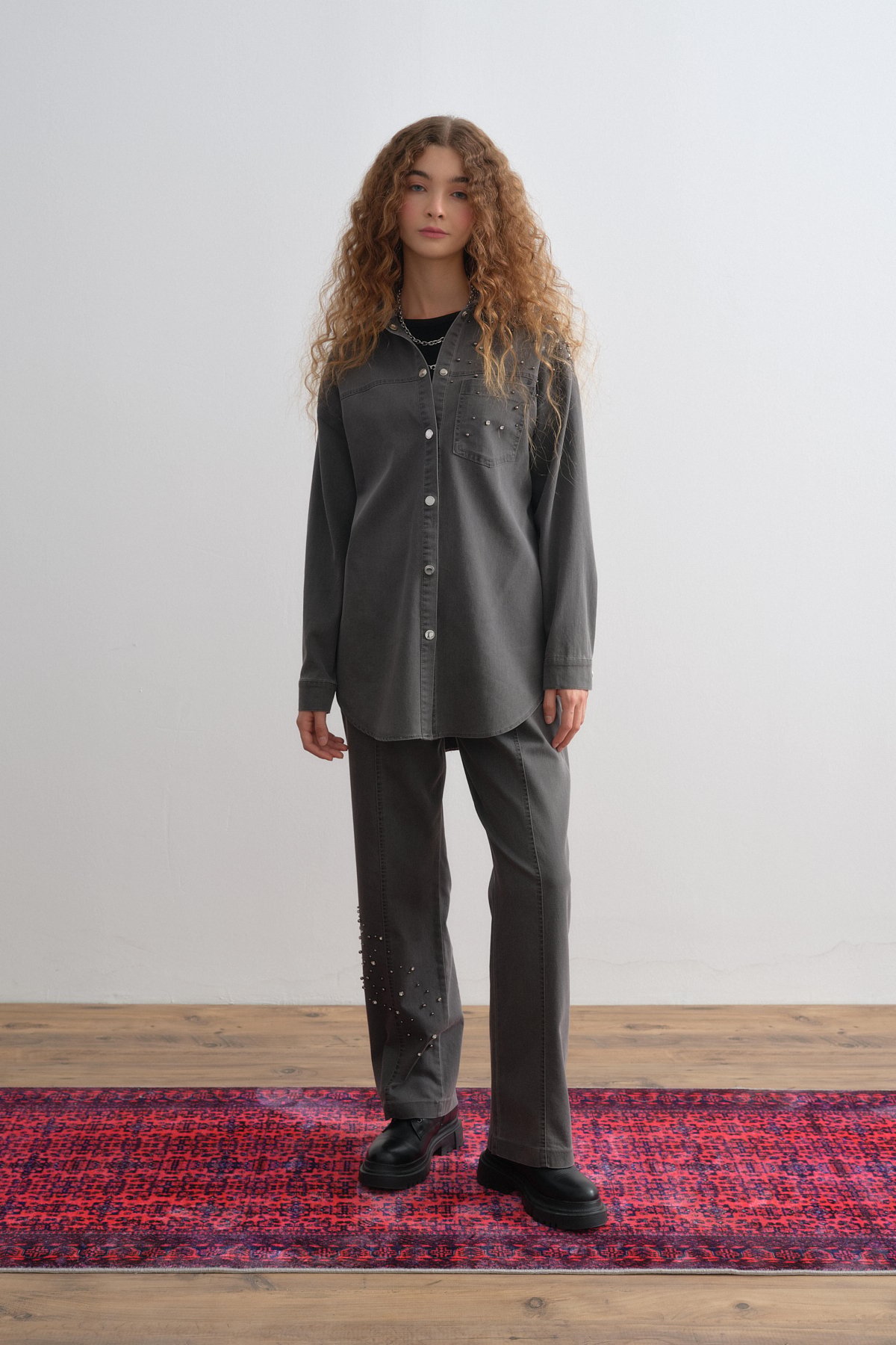 Parlak Taşlı Denim Pantolon Tunik Takım - Gri