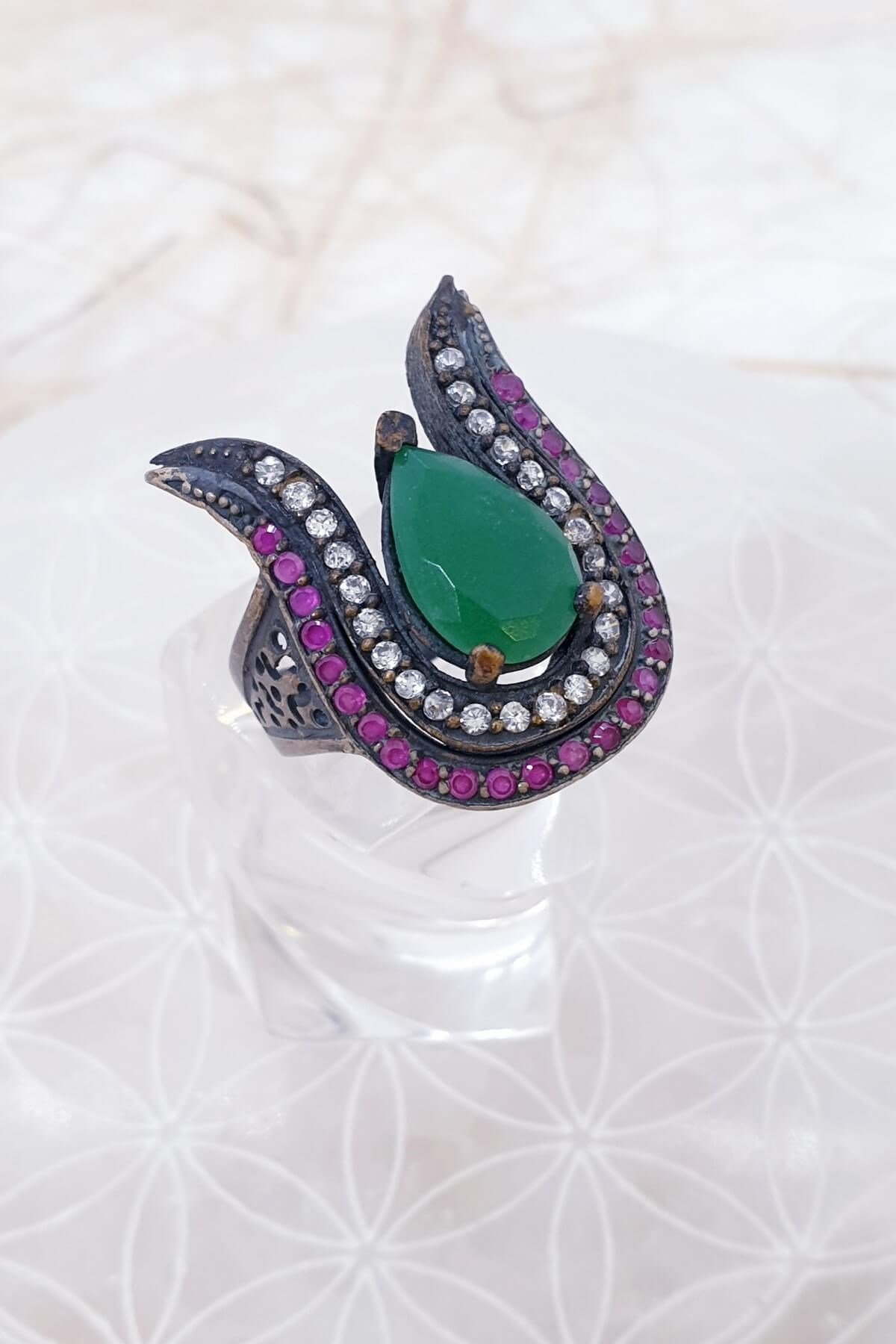  Yeşil Zümrüt, Kök Yakutlu Gümüş Yüzük