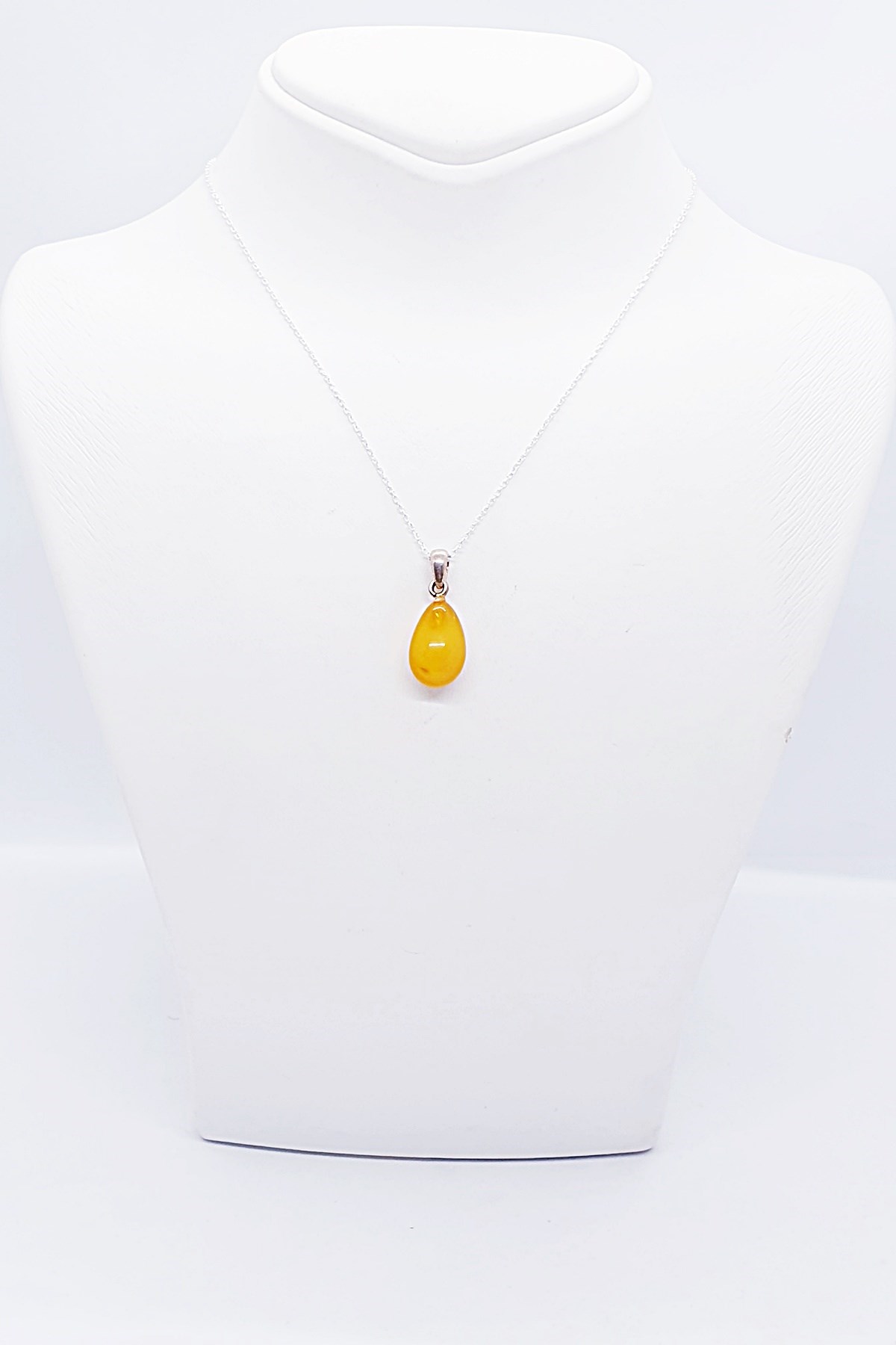 Damla Şeklinde Zincirli Kehribar Kolye