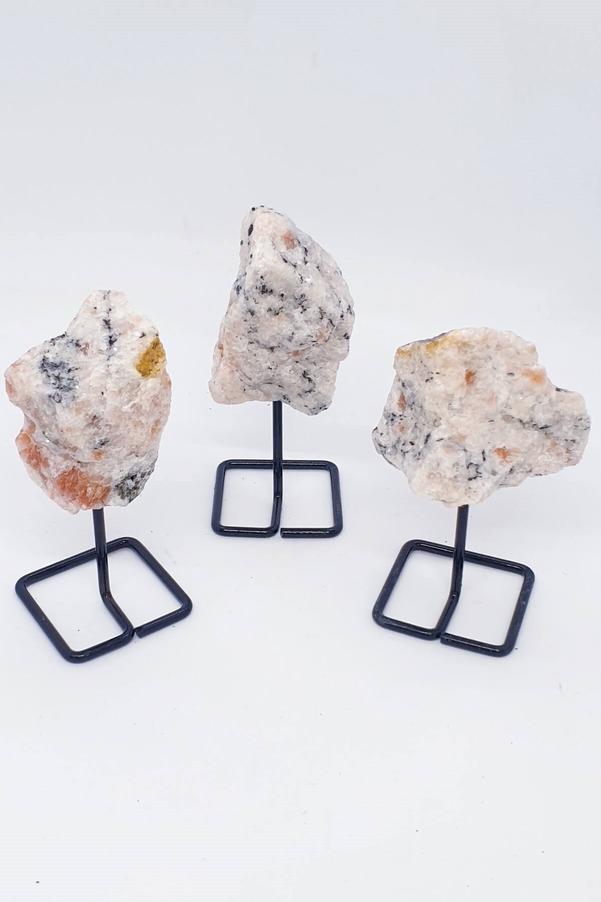 Güneştaşı Doğaltaş Standlı Ham Parça