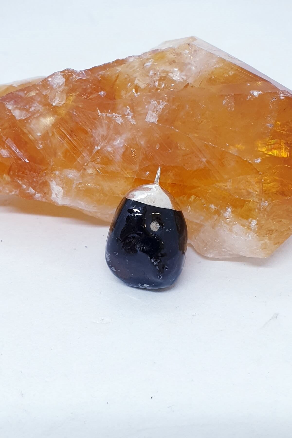 İri Boy Gümüş Rengi Kaplamalı Lal Kolye Ucu