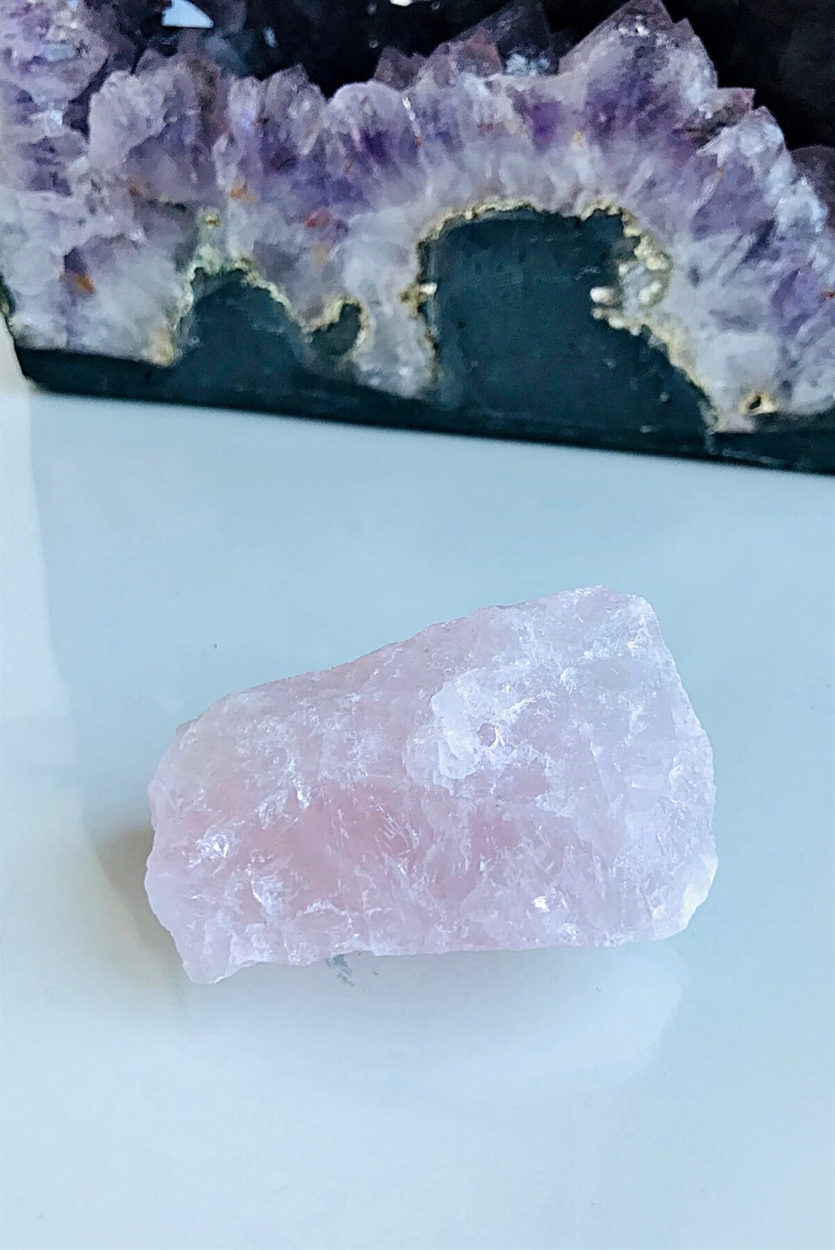 İşlenmemiş Pembe Kuvars Doğal Taş Kaya 