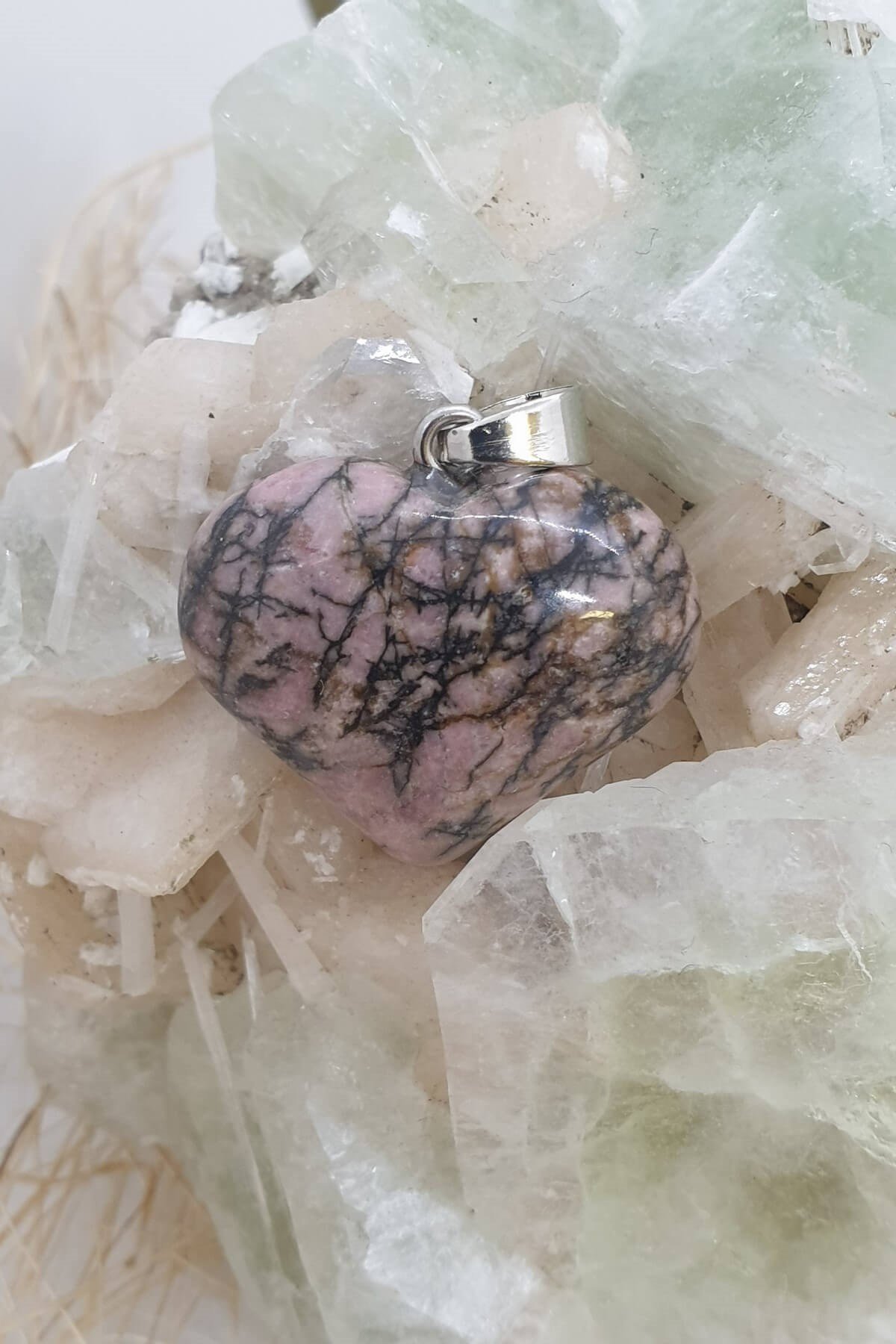 Kalp Rodonit Kolye Ucu