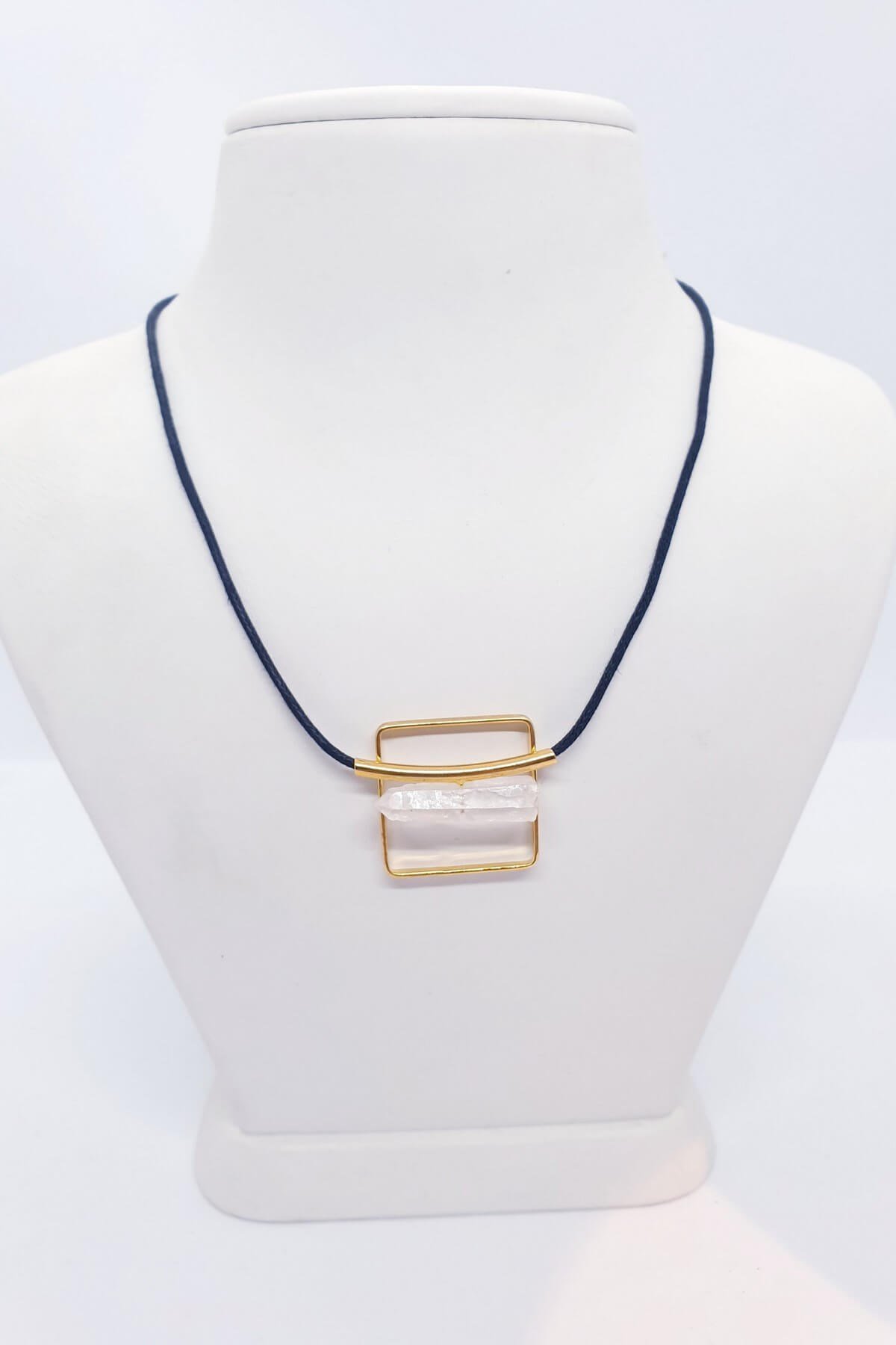 Kare, Dört Element Dengesi Kristal Kuvars Kolyesi