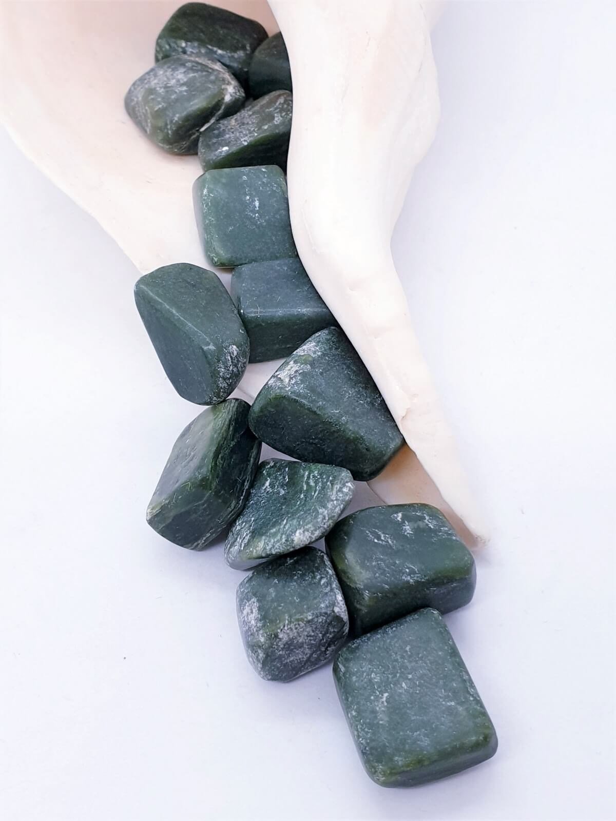 Kristal Izgaralar için Yeşim tamburlu taş