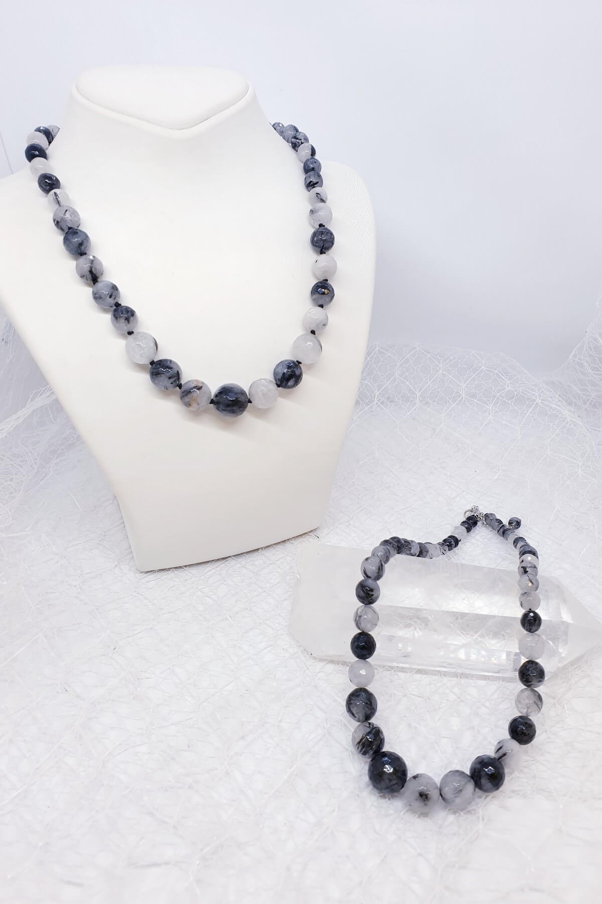 Siyah Turmalinli Kuvars Doğal Taş