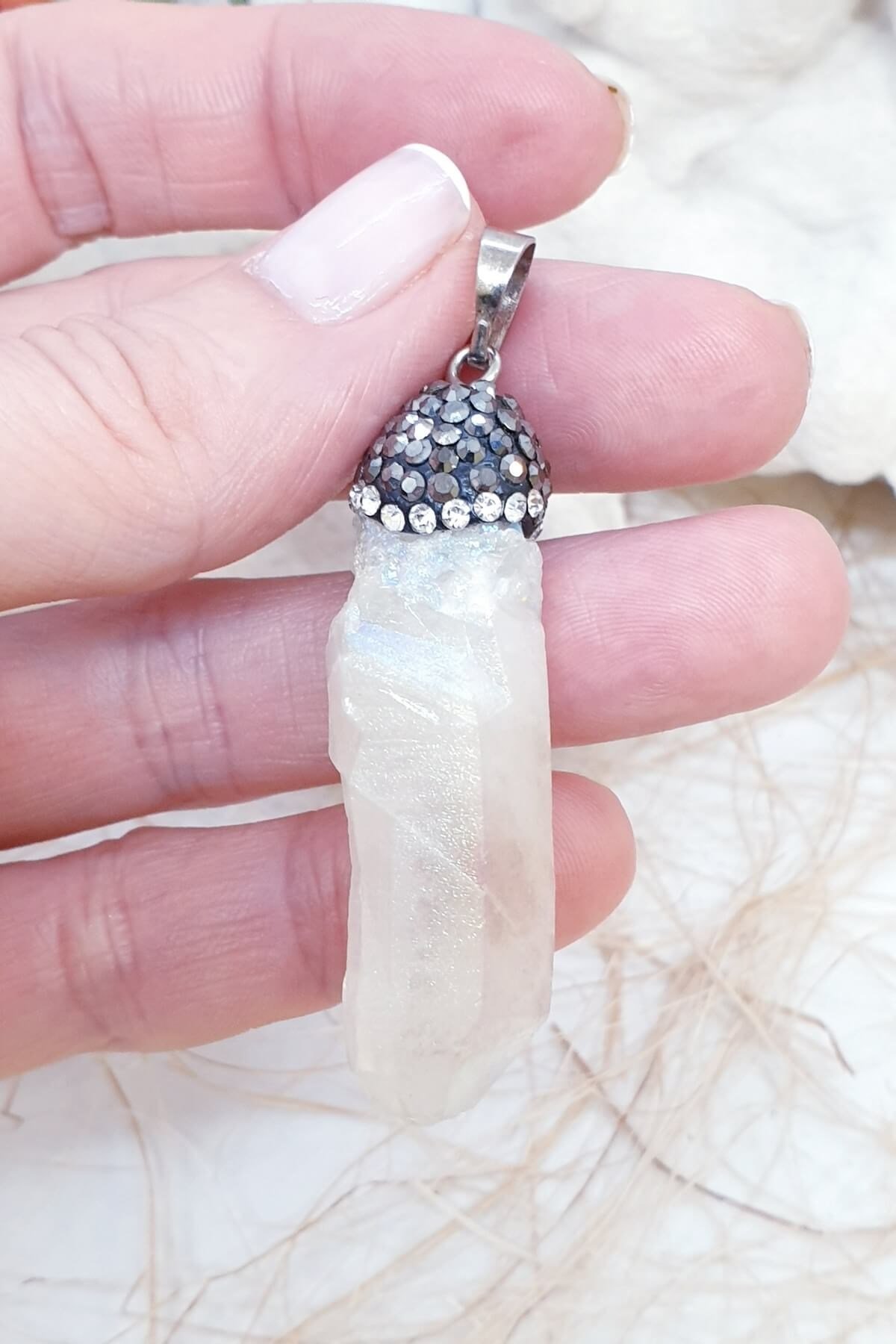 Swarovski Taşlı Angel Aura Kuvars Kolye Ucu