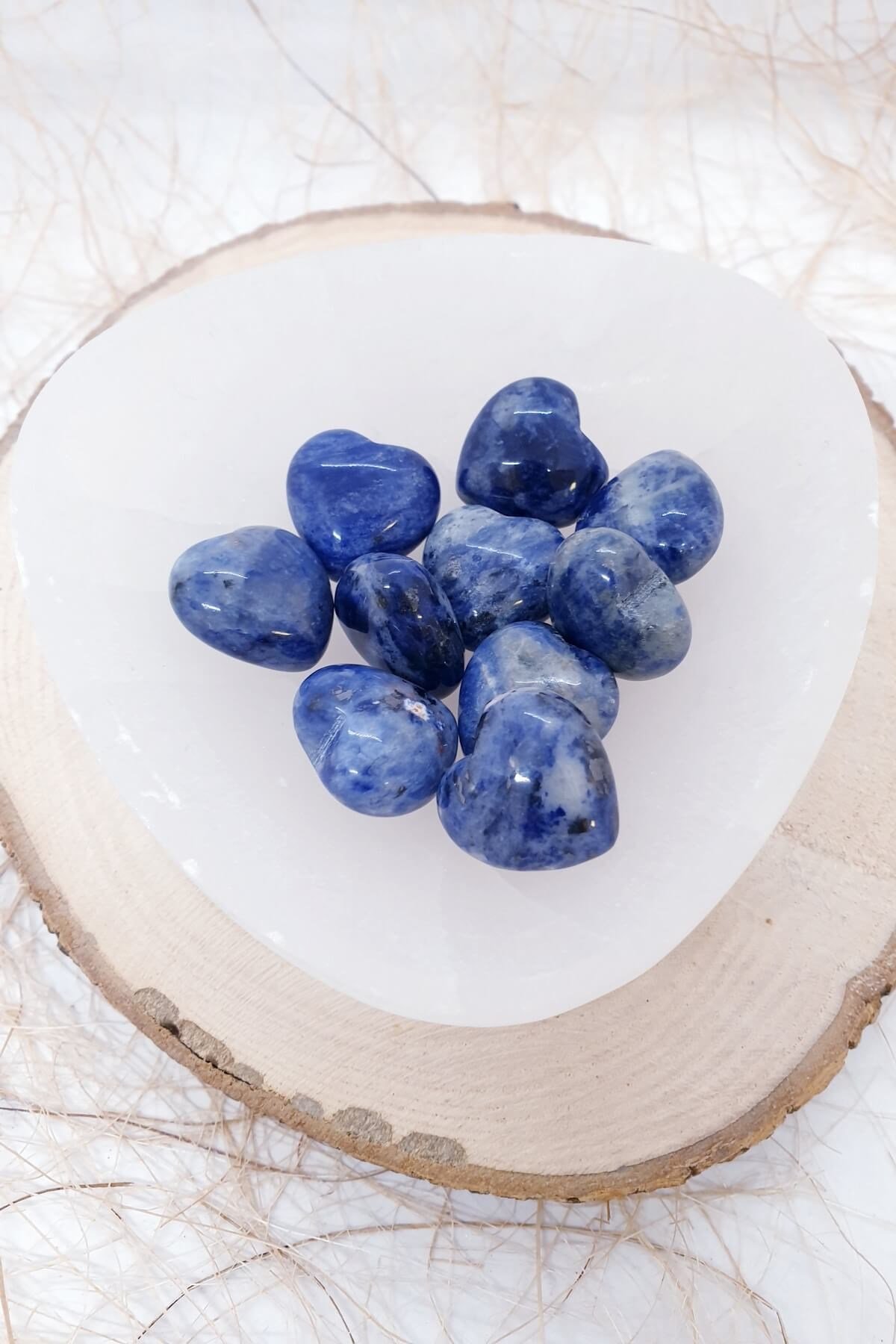 Tamburlanmış Kalp Şeklinde Sodalit Doğal Taş