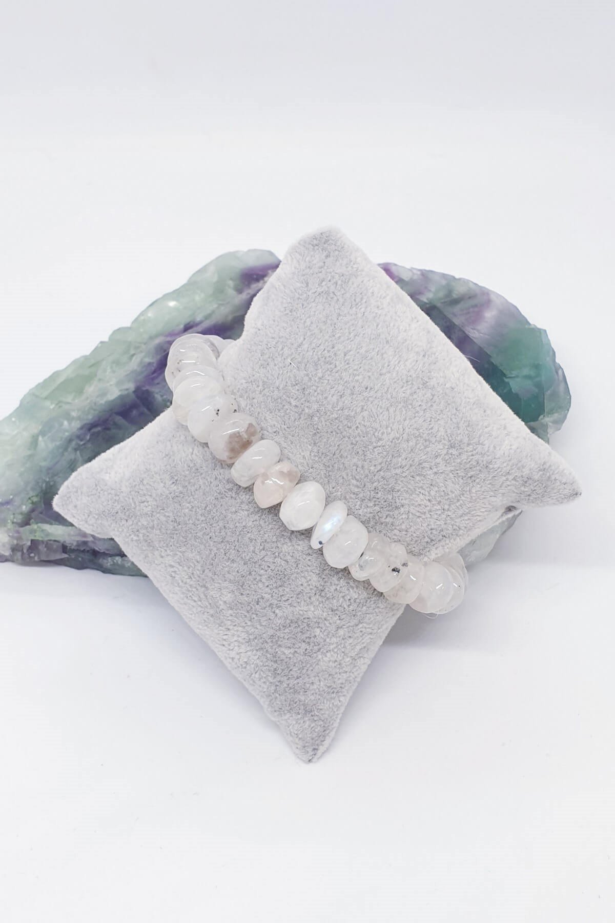 Yassı Kesim Lastikli  Ay taşı Bileklik