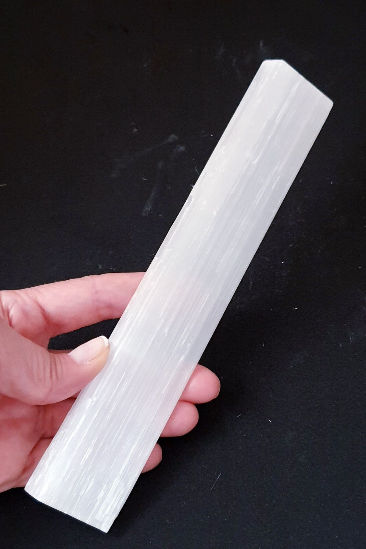 226 Gr Uzun Selenit Doğal Taş Parça 