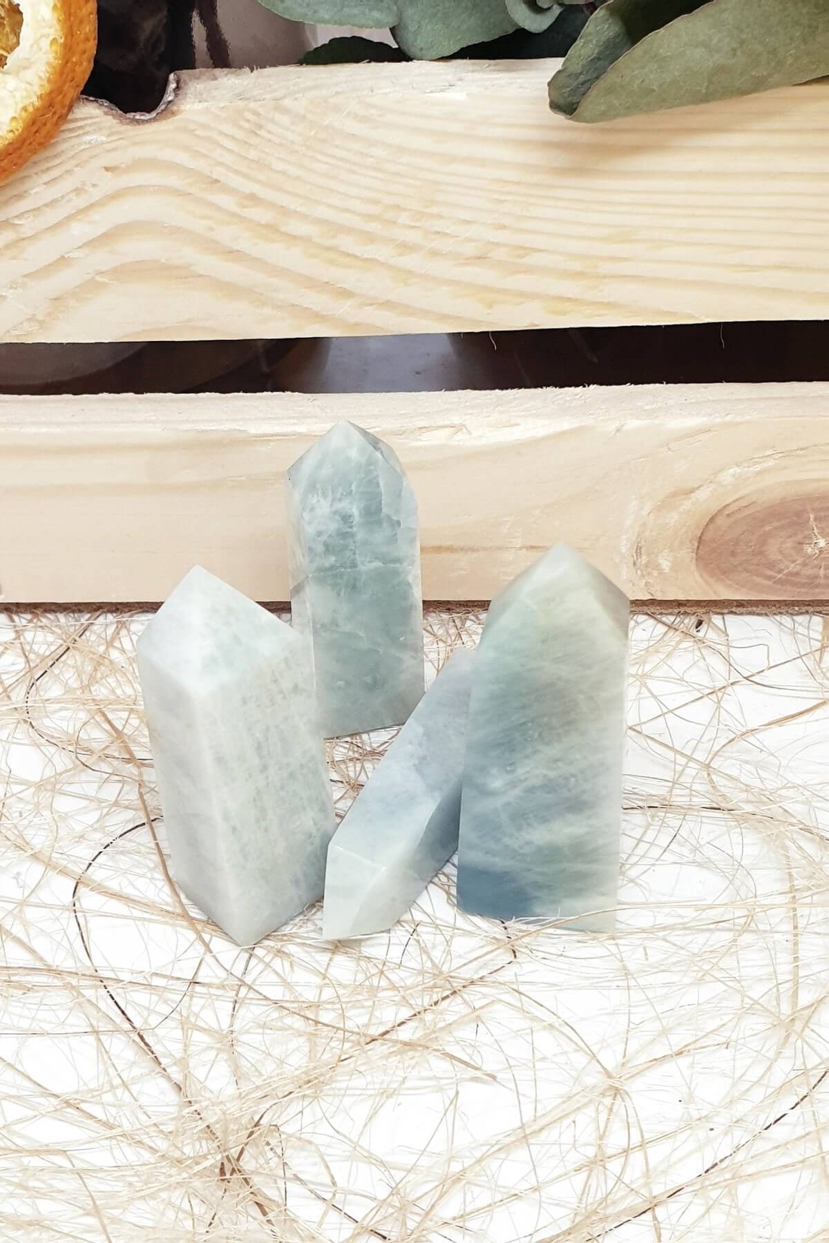 Akuamarin Obelisk
