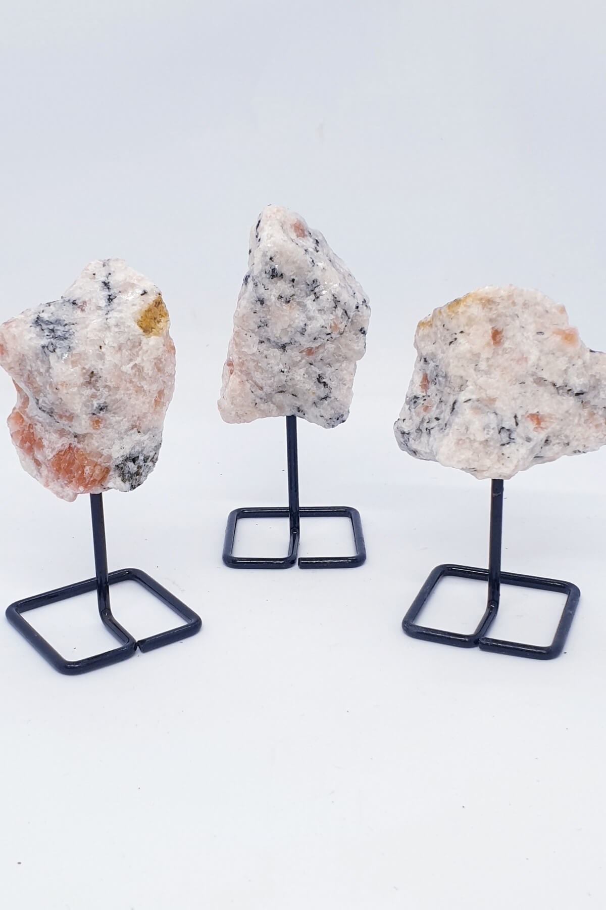 Güneştaşı Doğaltaş Standlı Ham Parça