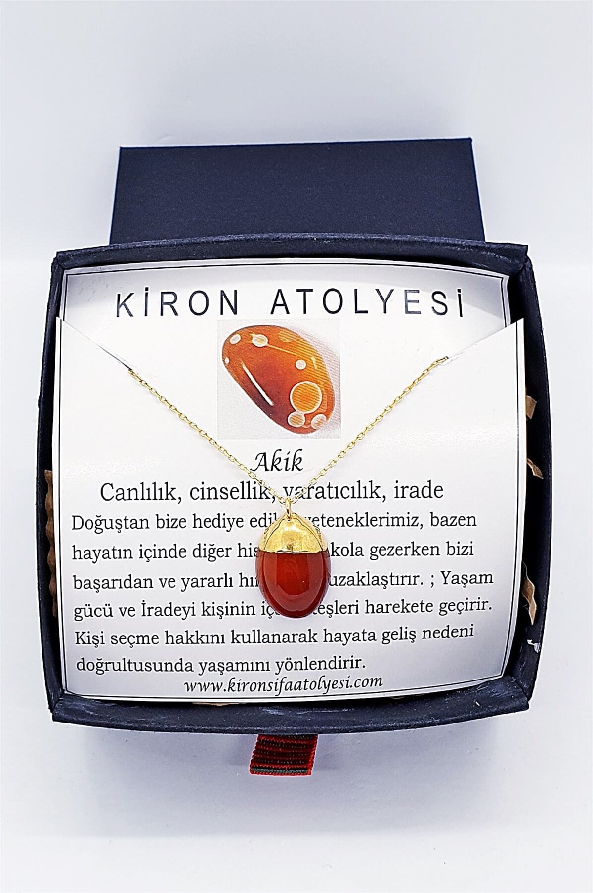 Kırmızı Akik Gümüş Zincirli Kolye