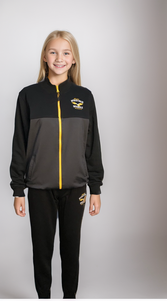 23Y.ESF.176.003Noterler Birliği Ortaokul Yeni Eşofman Takımı