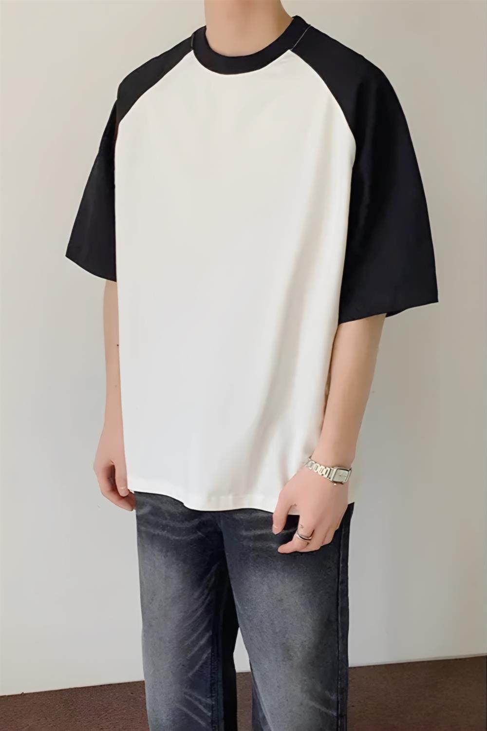 Siyah Beyaz Basic Oversize T-shirt Ürününü Hemen İncele