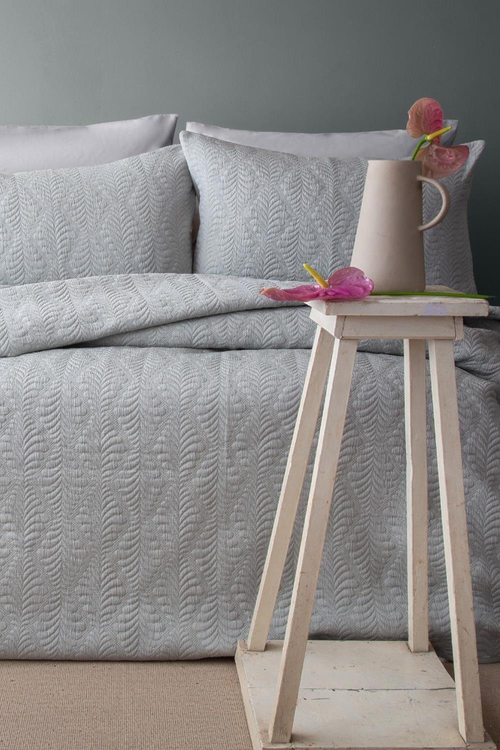 Apricitas  Bourbon Gri Tek Kişilik Yatak Örtüsü Seti