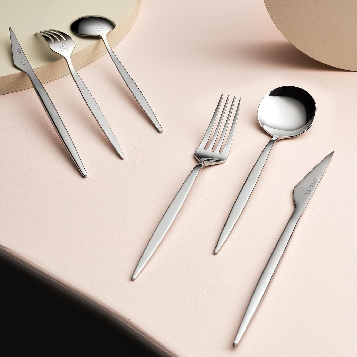 Karaca 50. Yıl İmza Koleksiyonu Elegance Thor Platin 84 Parça 12 Kişilik Çatal Kaşık Bıçak Takımı