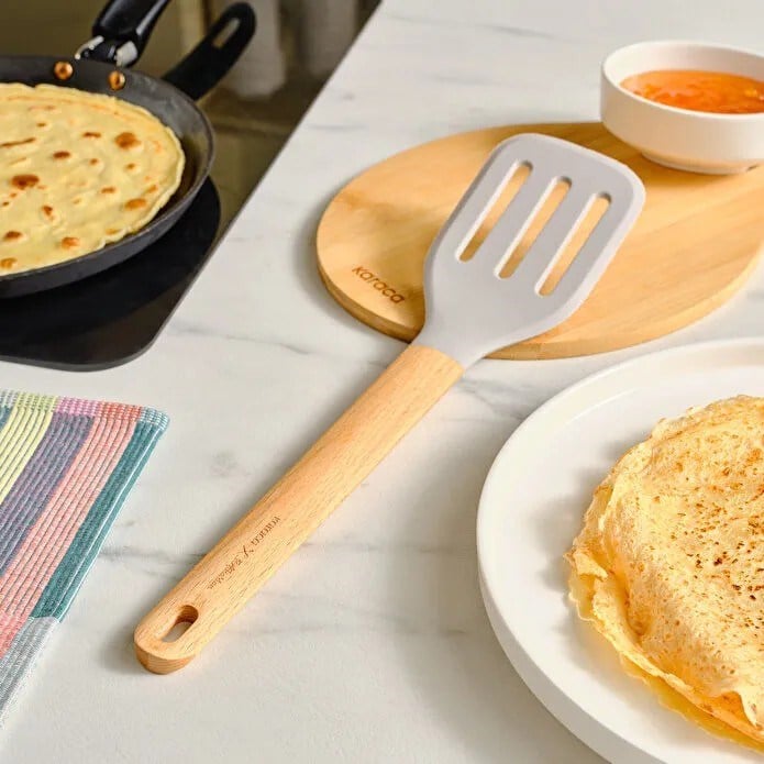 Karaca x Refika Gadgets Ahşap Saplı Silikon Oluklu Spatula