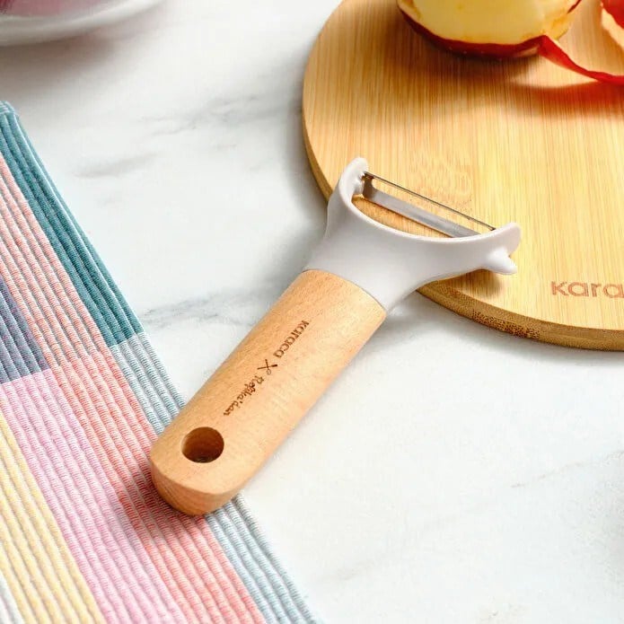 Karaca x Refika Gadgets Ahşap Saplı Yan Soyacak