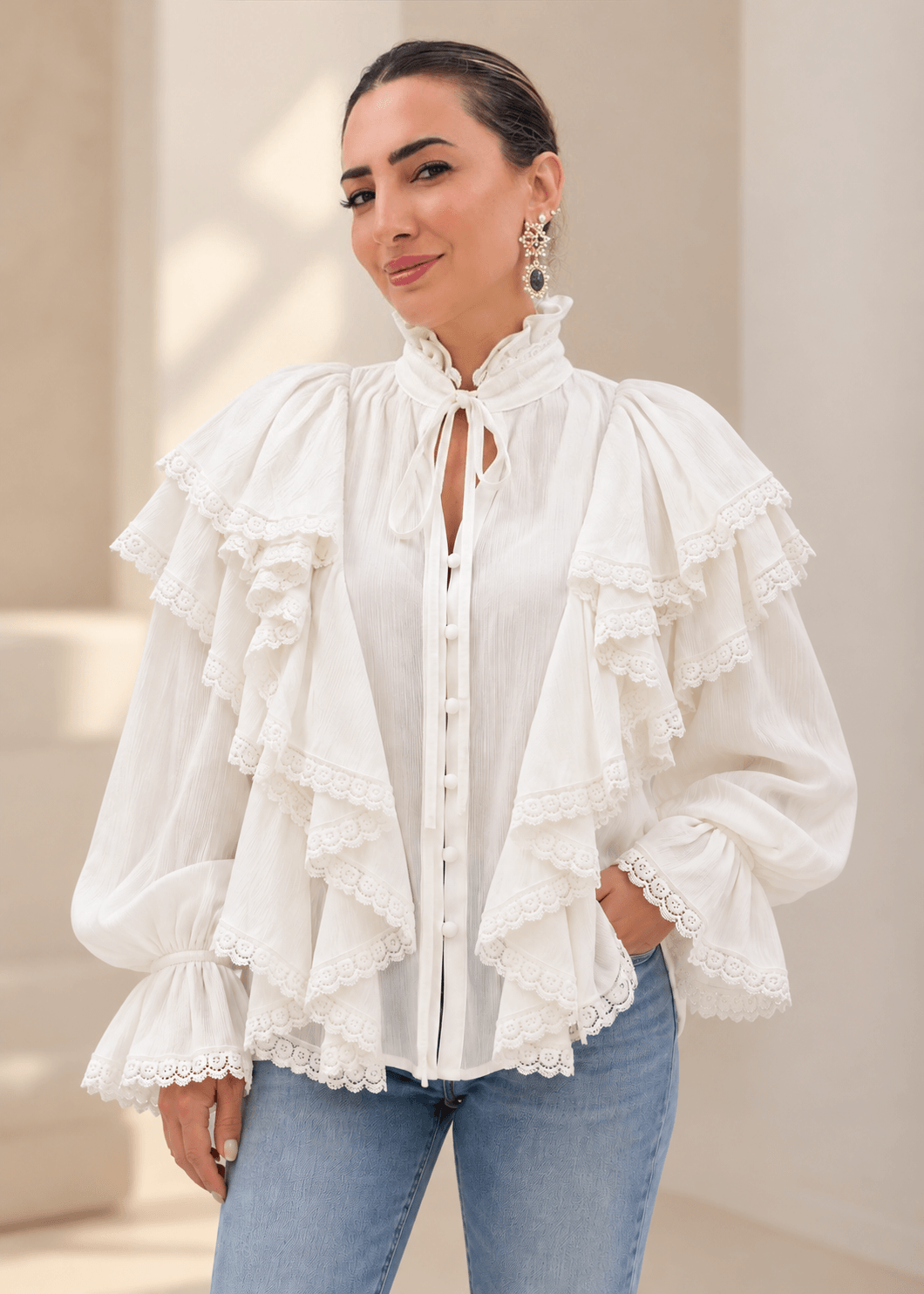 Fransız Model Dantel Fırfırlı Gömlek