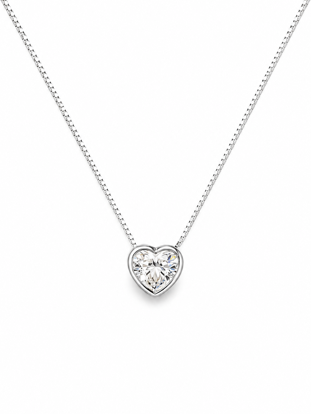 0,8 CT Mozanit Kalp Kolye