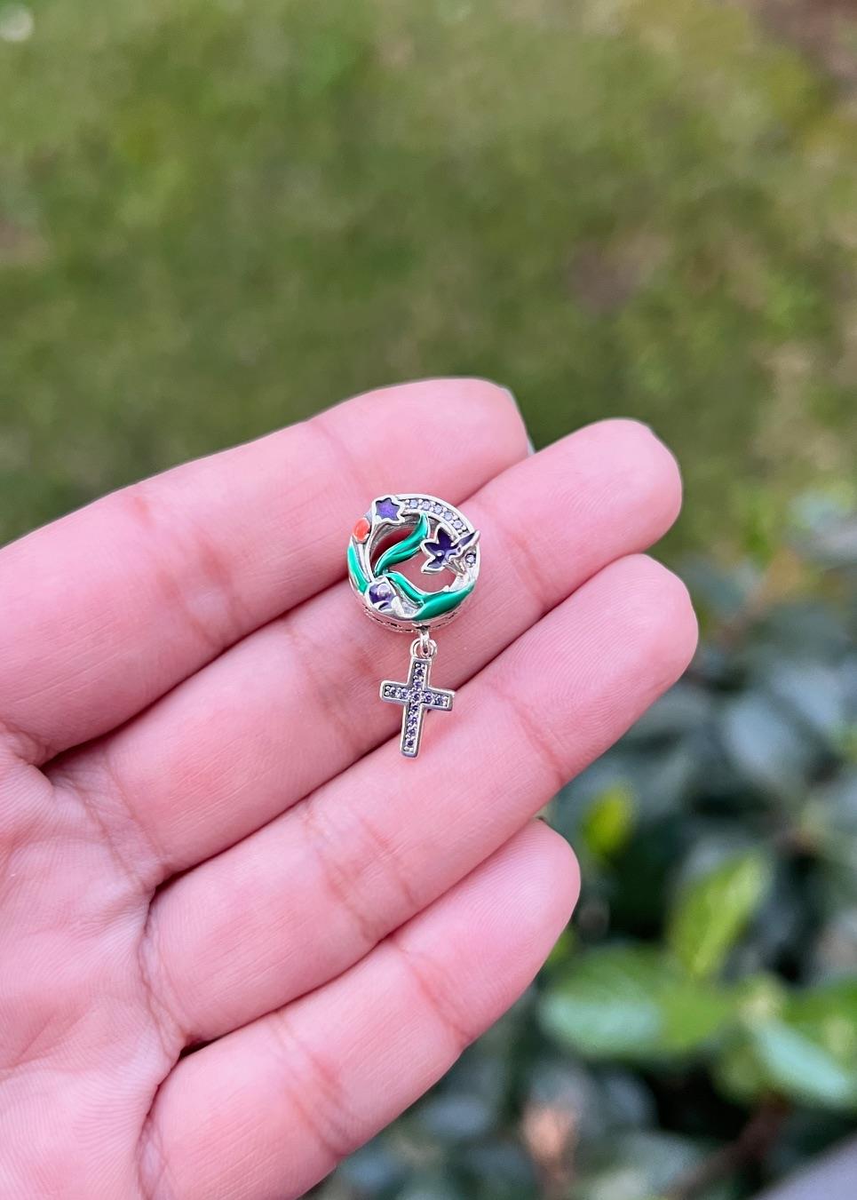 Haçlı Charm