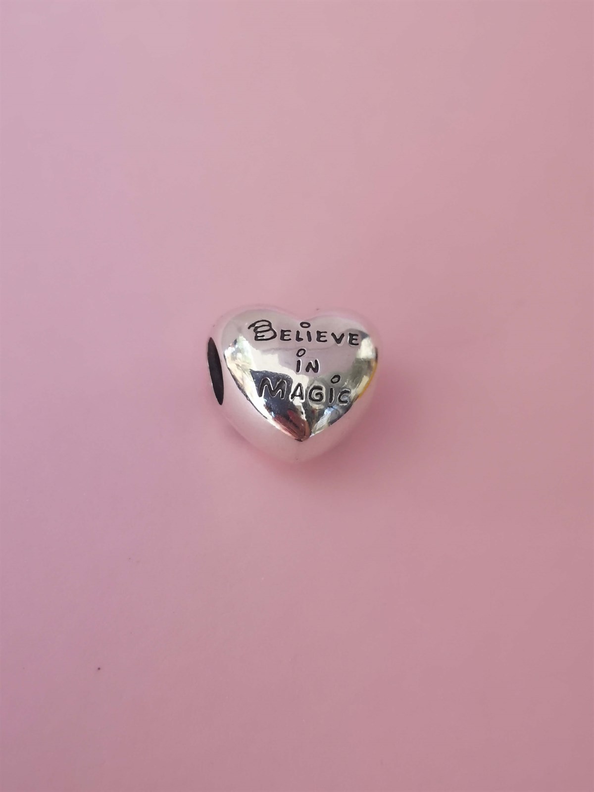 Kalp Şeklinde Mickey Charm (believe in magic)