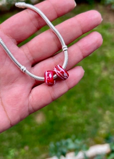 Kırmızı Beyaz Murano Cam Charm