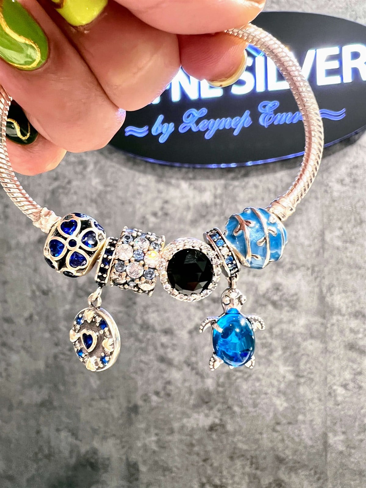 Pembe Taşlı Kaplumbağa Charm