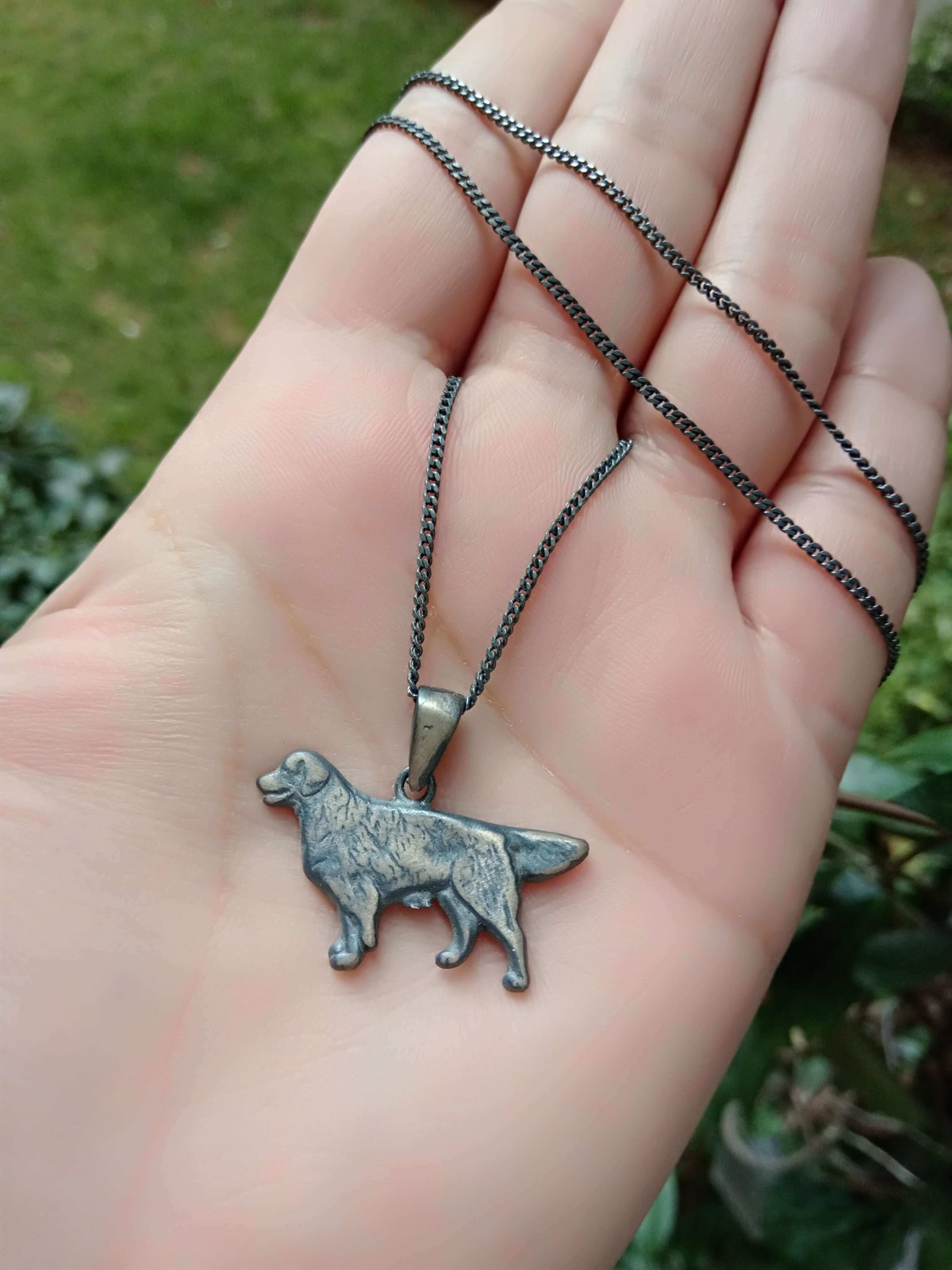 Siyah Kaplamalı Gümüş Köpek Kolye