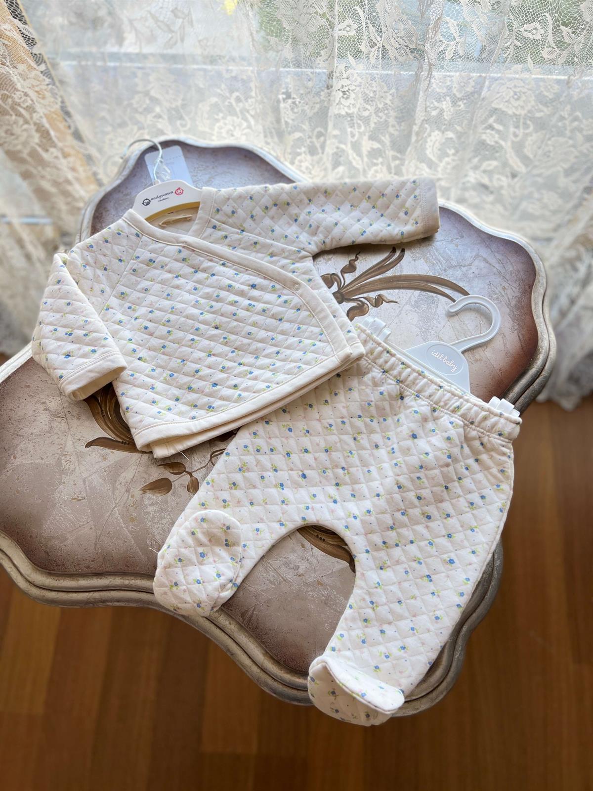 İDİLBABY ÇİÇEK BASKILI KAPİTONE TAKIM