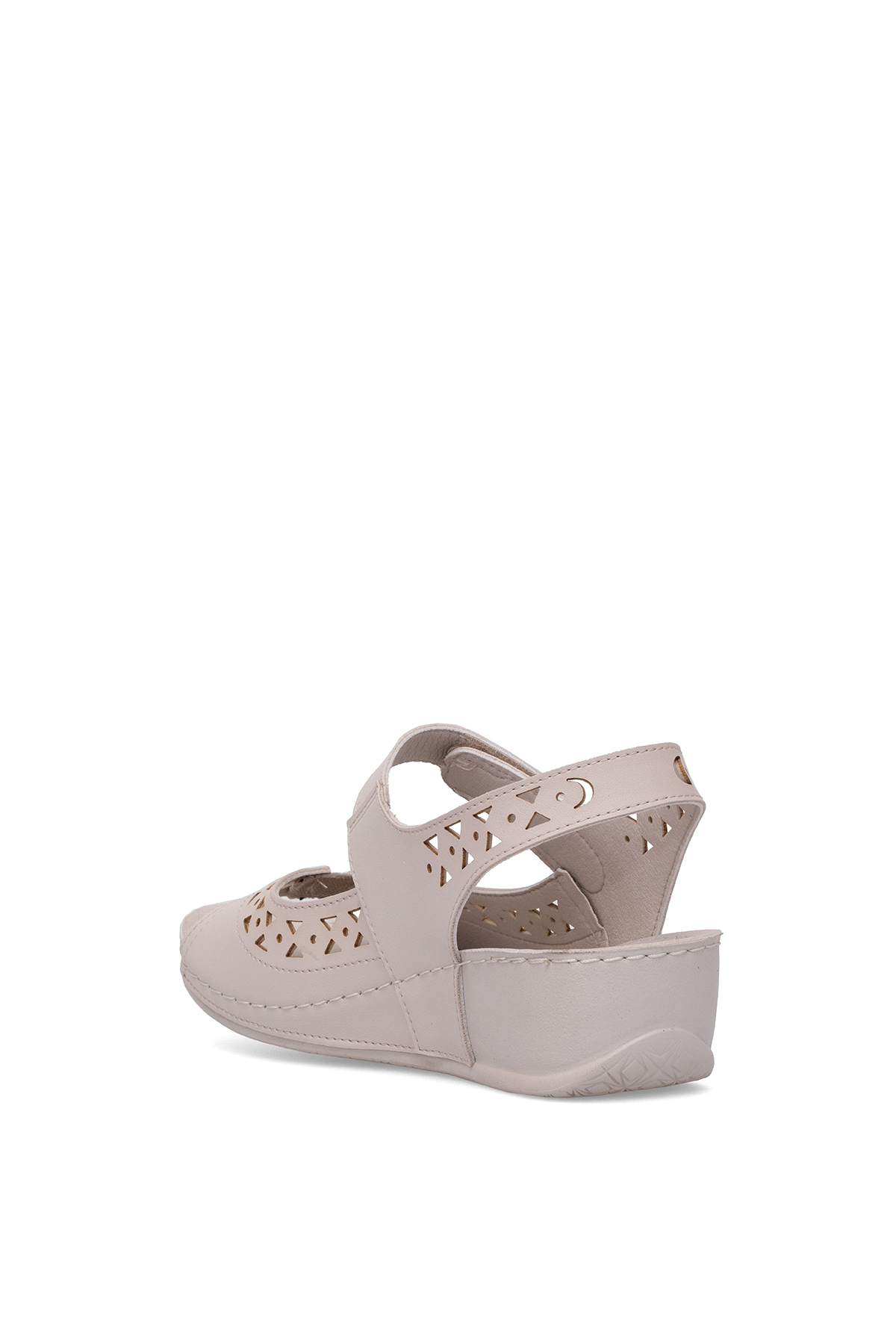 Muya 31130-3201 Terra Kadın Ortopedik Düz Sandalet Krem