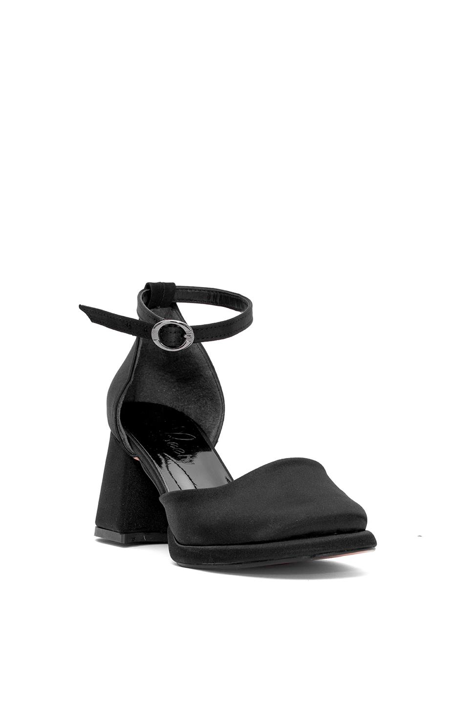 Beety 25BY222.425 Kadın Klasik Topuklu Ayakkabı Siyah