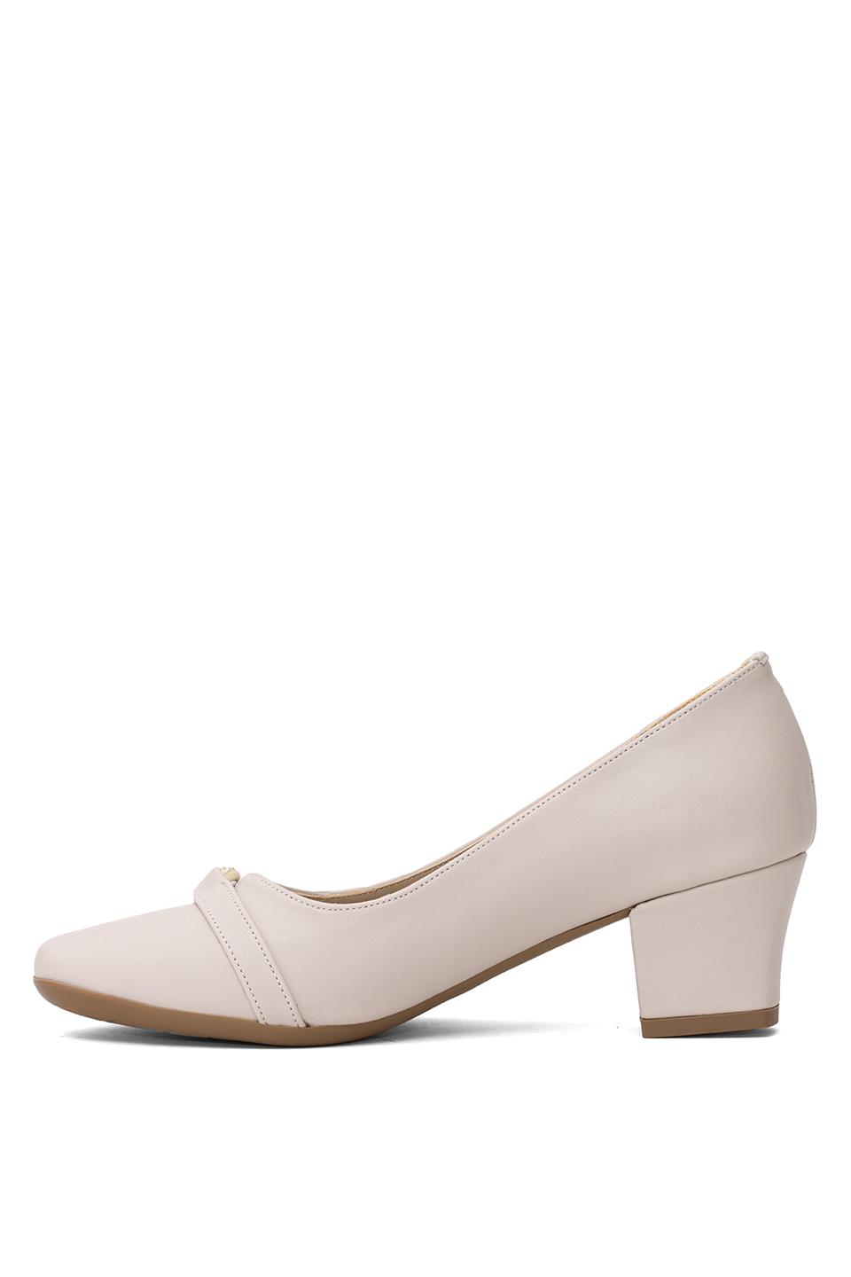 Beety 25BY23.8631-A Kadın Klasik Topuklu Ayakkabı Bej