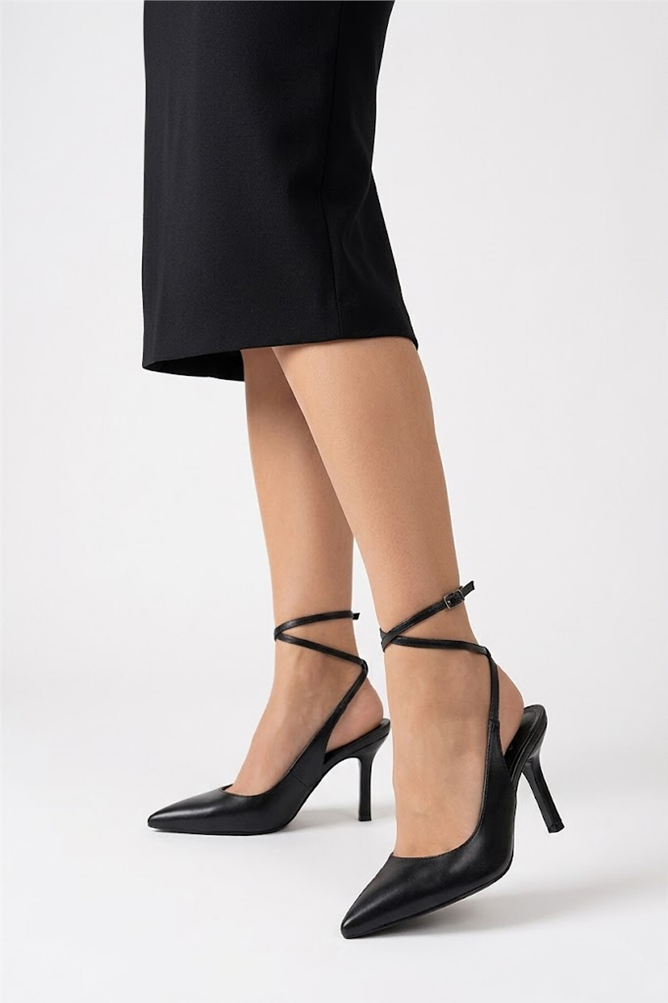 Beety 26BY250.3283 Kadın Klasik Topuklu Ayakkabı Siyah