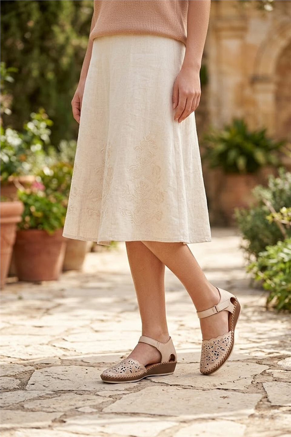 Beety 26BY67.26019C Kadın Hakiki Deri Düz Sandalet Bej