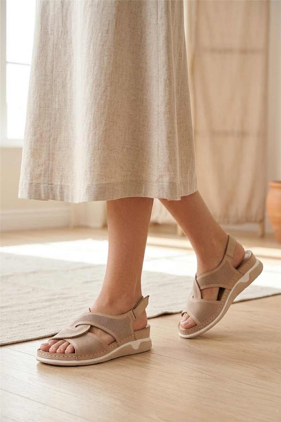 Elit 26YRhmM-027 Kadın Hakiki Deri Ortopedik Düz Sandalet Bej